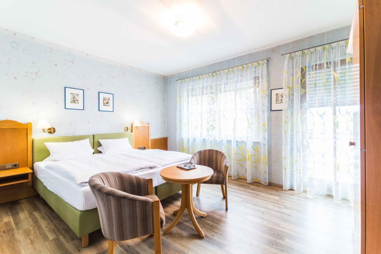 Hotel Braun Fahr Exteriör bild