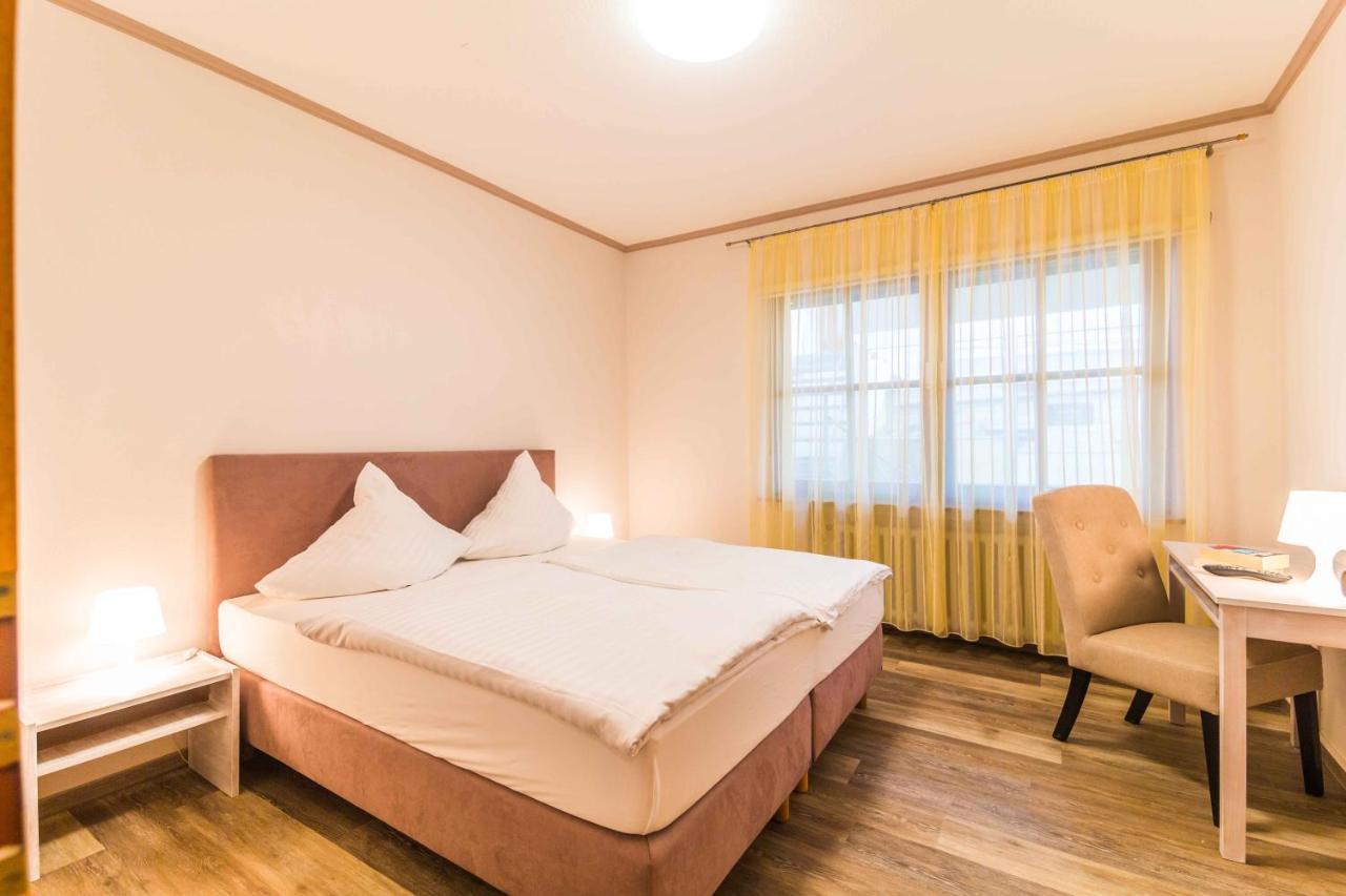Hotel Braun Fahr Exteriör bild